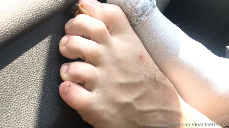 deanfeetmacro image #2