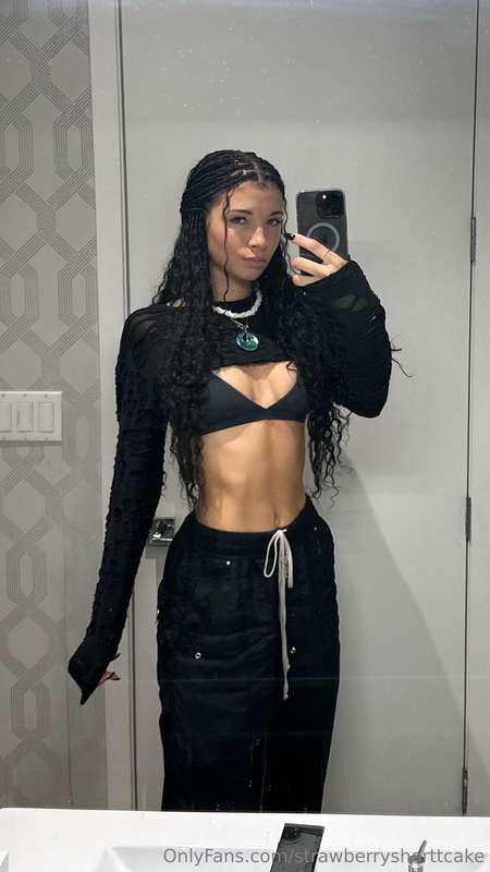 😽🖤