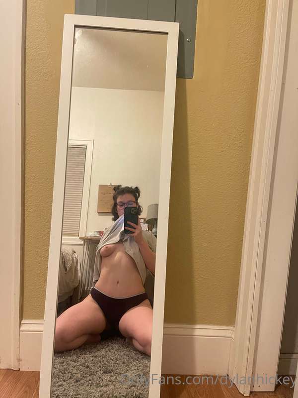 Friends mirror