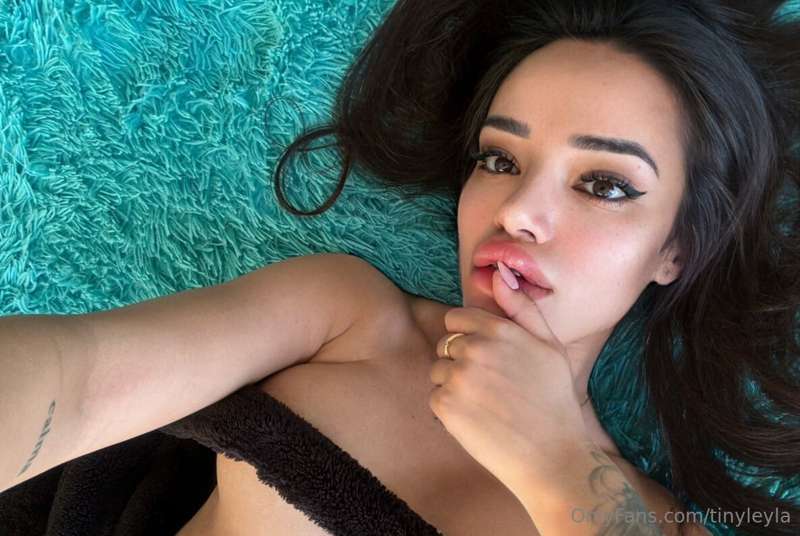 💖FREE SUBSCRIPTION ONLY TODAY💖
She's so kinky for her age.. ..