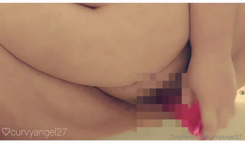 🍉SPECIAL DEAL🍉  A ***squirt*** video only for *you*💦  Enjoy ..