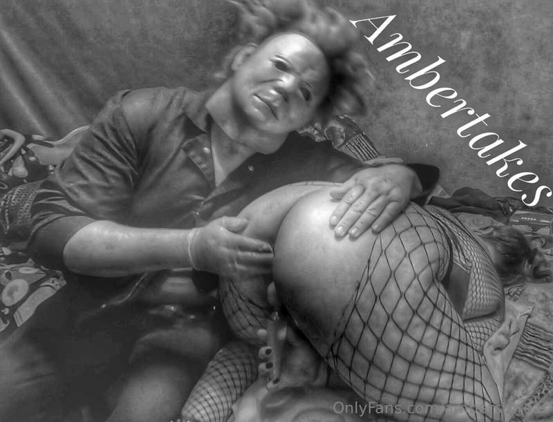 Wanna watch Michael Myers fill my pussy with his huge cock?
..