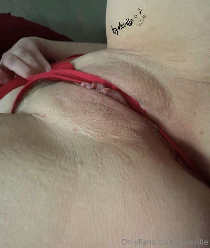 bjdeville image #0