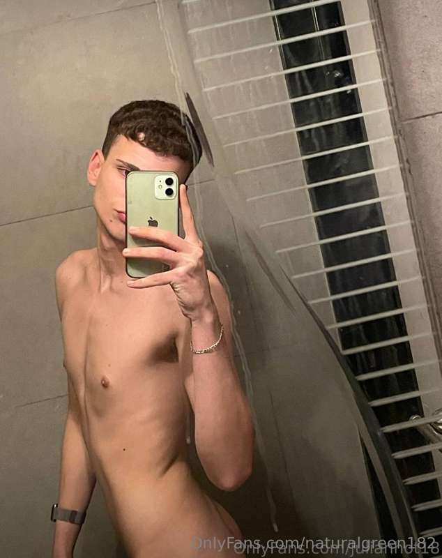 🔓FREE🔓@julianhot18 @julianhot18 @julianhot18‼️TWINK‼️Free co..