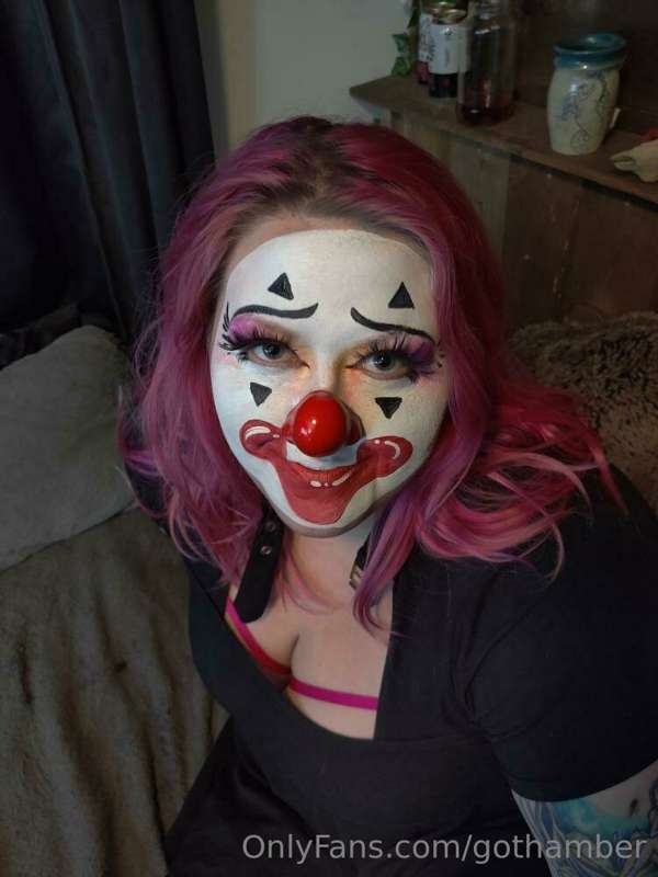 This look has marked a new Era in my clown transformation. 
..