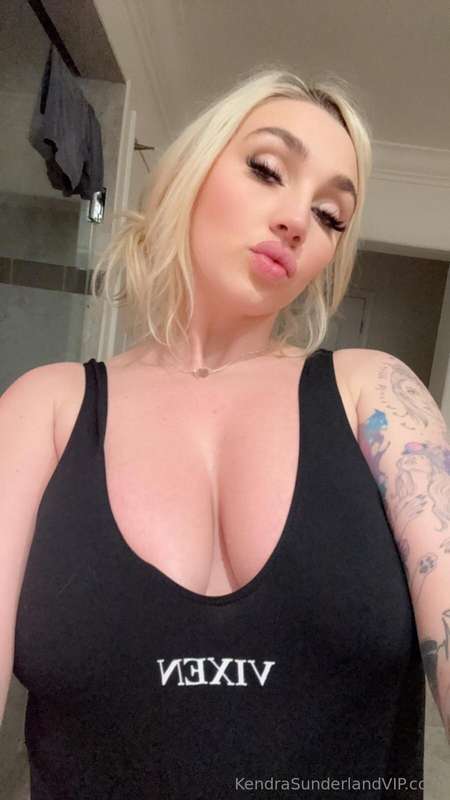 Photo 521 of Kendra Sunderland on Tocromo