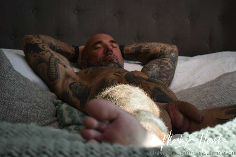 Come lay down with me!