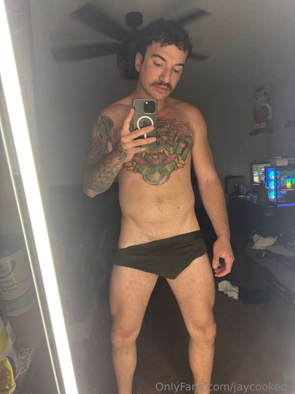 👀
