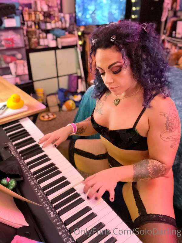 solodarling image #3