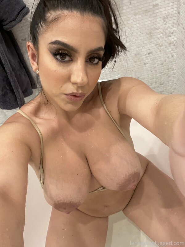lenatheplug photo