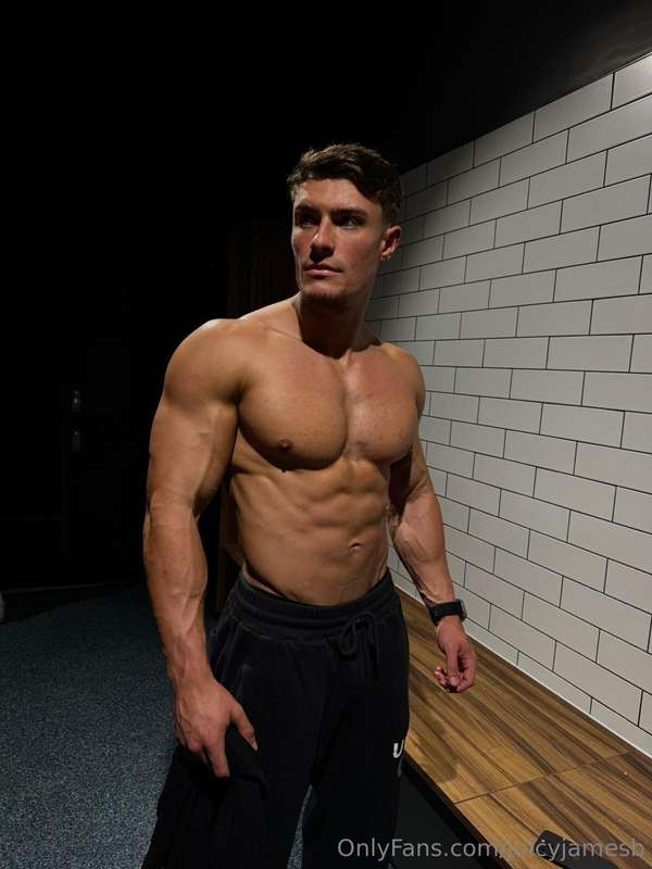 juicyalphajamesb