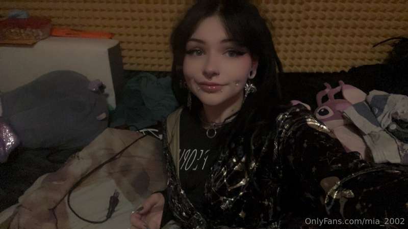 mia_2002