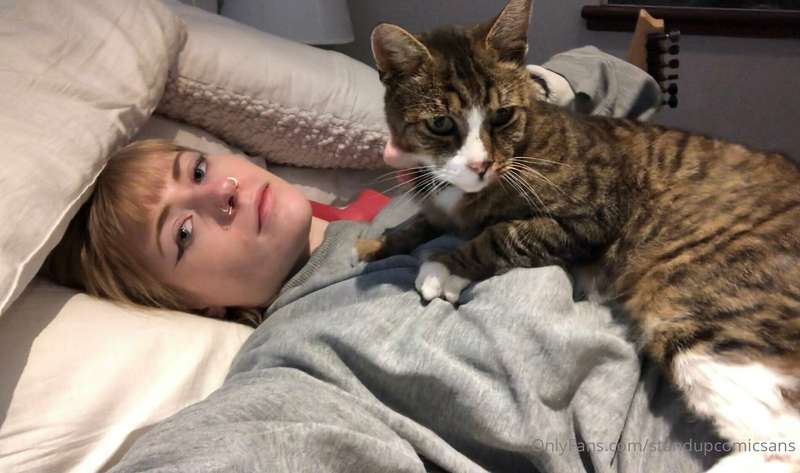 Drowning in pussy 🐱