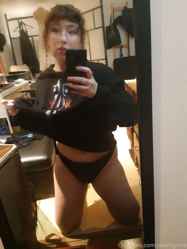 I wish women were real 😔