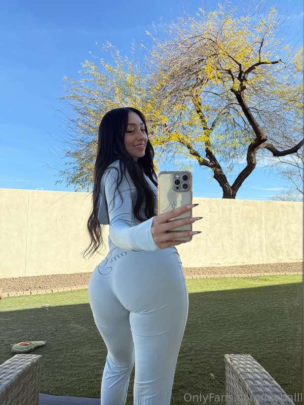Did seeing this booty made your day better 🤭