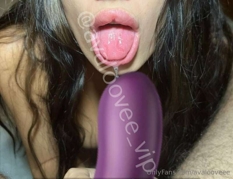 @avaloovee_vip 

Be ready for this hot video, send me a mess..