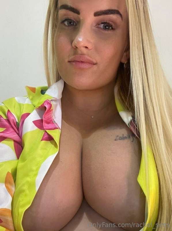 ## 🎀 @lillyoceanfree 0$ be a good boy and check her CONTENT ..