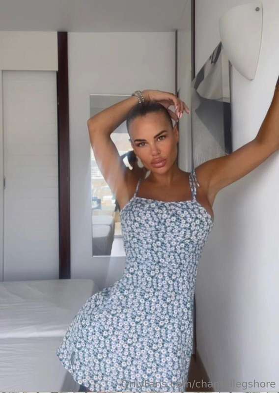 chantellegshore