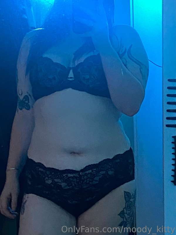 Hello again🖤