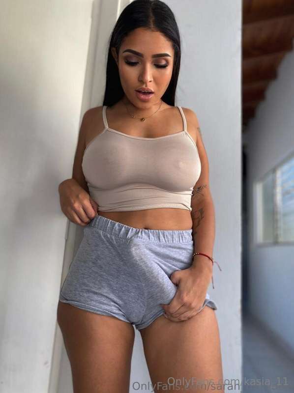 She @sarah_officialxo is ready for your cock Naughty LADY wh..