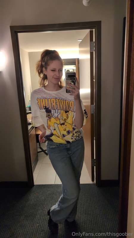 Just a few sexy pictures from this weekend.... I went to an ..