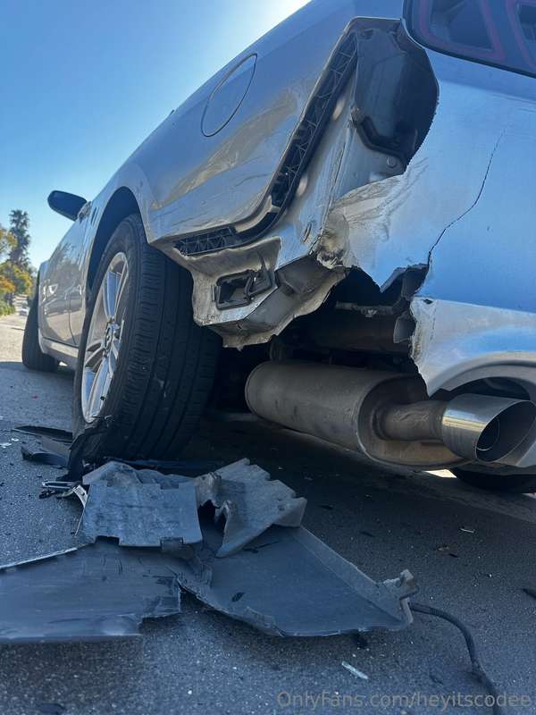 Woke up to this this monday morning. Someone hit my car. So ..