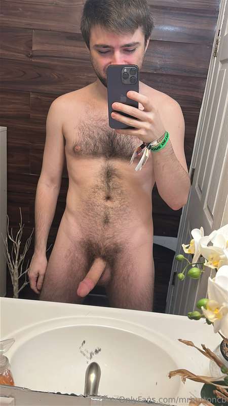 I love my hairy cock and body so much