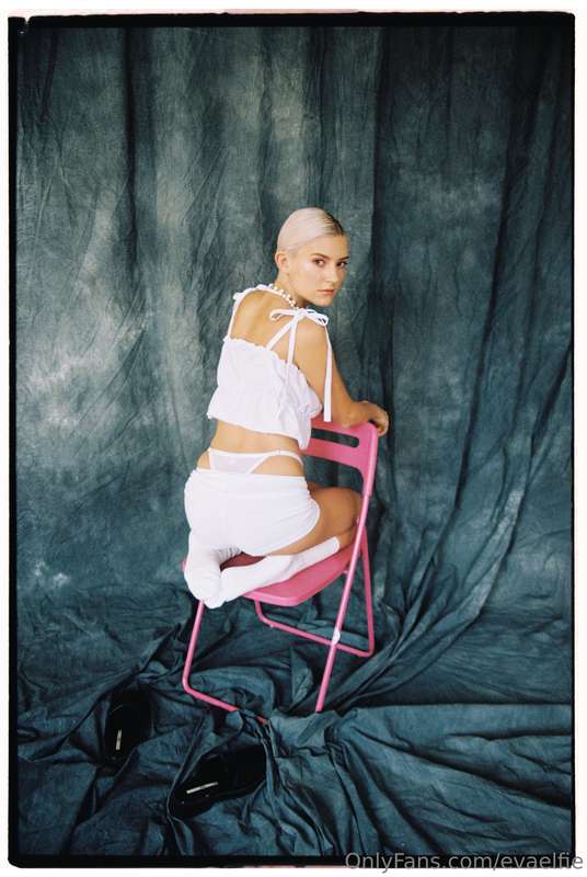 evaelfie