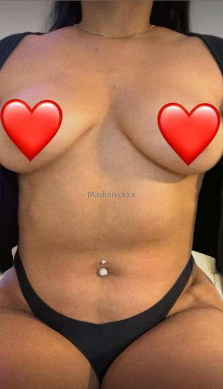 💦 LIMITED SOLO PLAY DROP 🍒 Just me, my curves, and zero self..