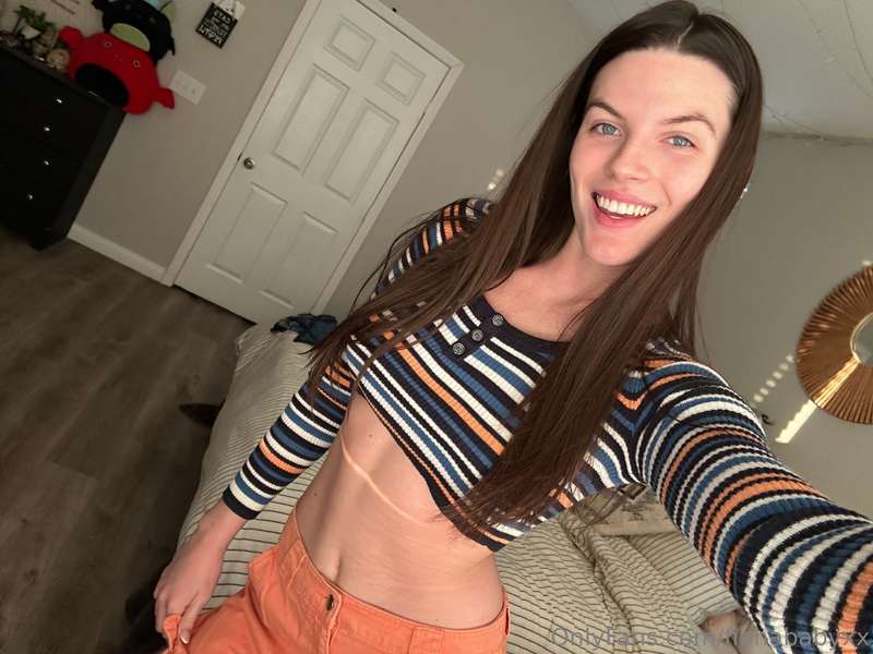 can't stop smiling... can you guess what's on my mind? 😈