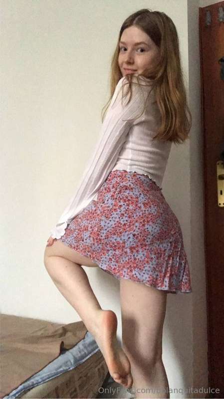 I look like an cute angel, right? 👼💖

But you should get to ..