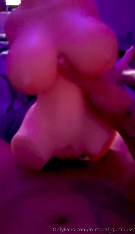 immoral_qumpuss