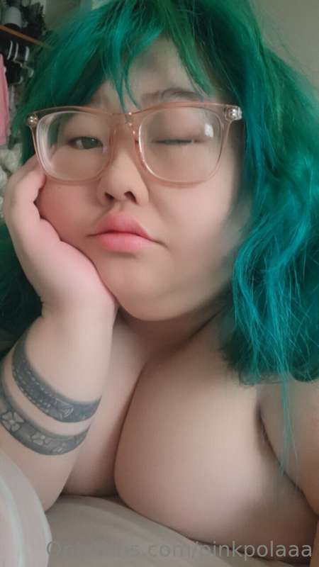 Waking up late on the weekend is nice. 😄 Squiishhhyyy~ ♡