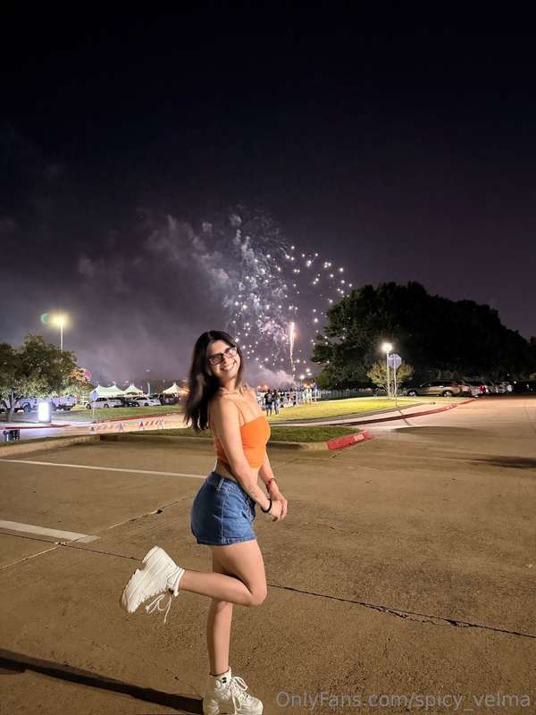 baby you’re a fireworkkkk