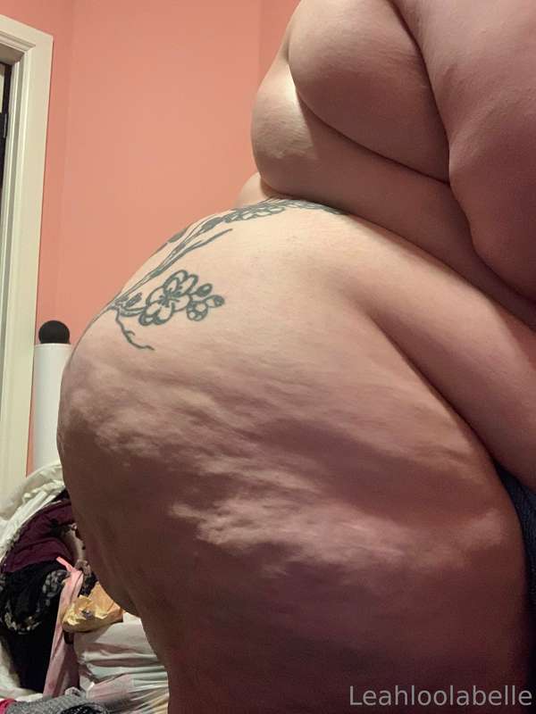 Ass getting so fat! Is it bad I want it bigger ??