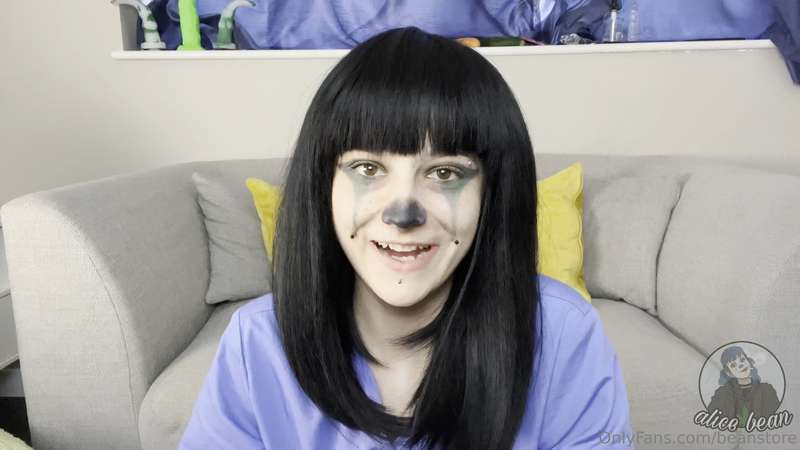 Farty The Clown 2: Erection Nurse- Farty invites you to her ..