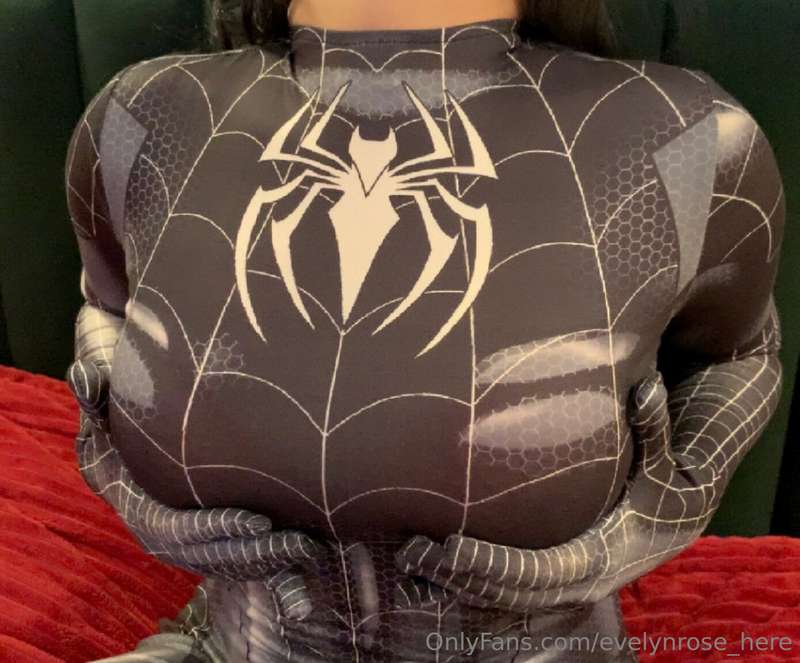 🕷️-Girl, cuming for you.🫦💦