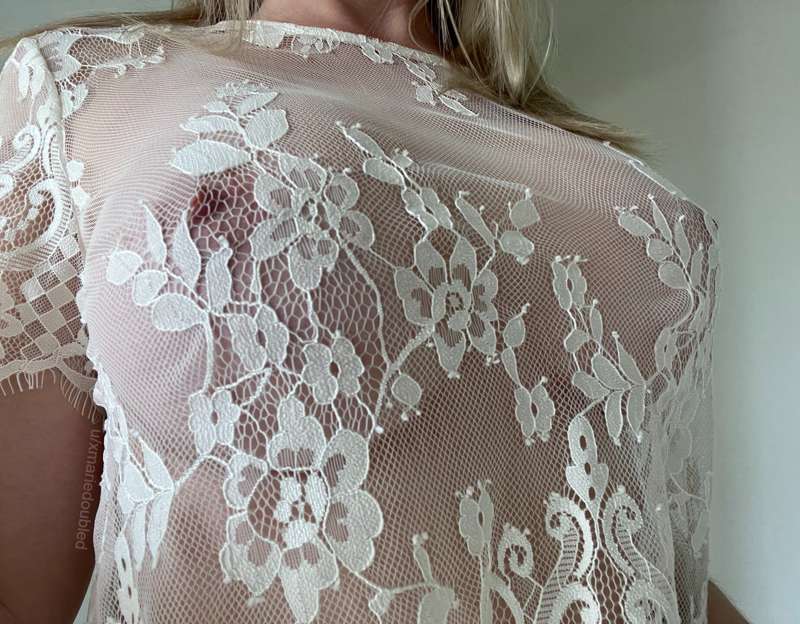 .. especially in this top where my nipples are poking throug..