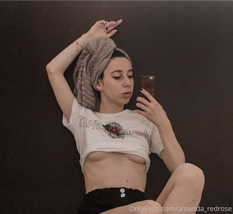 amanda_redrose