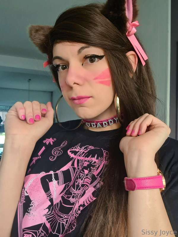 Old photoset but cute outfit 🤭
Before i took hormones!
If yo..