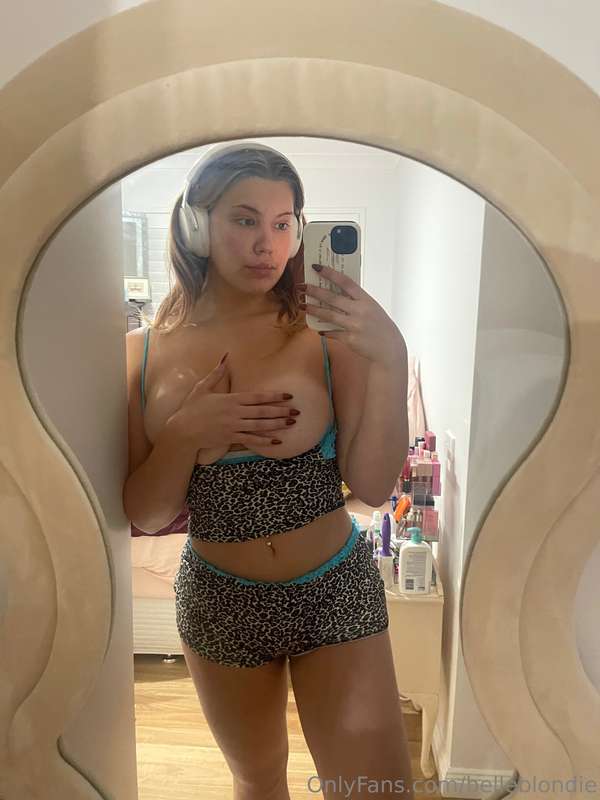 want me to remove my hand? 😉