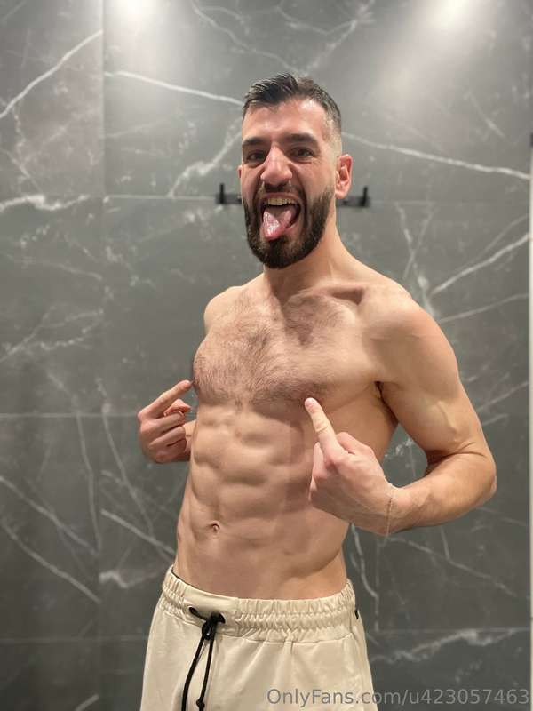 😜