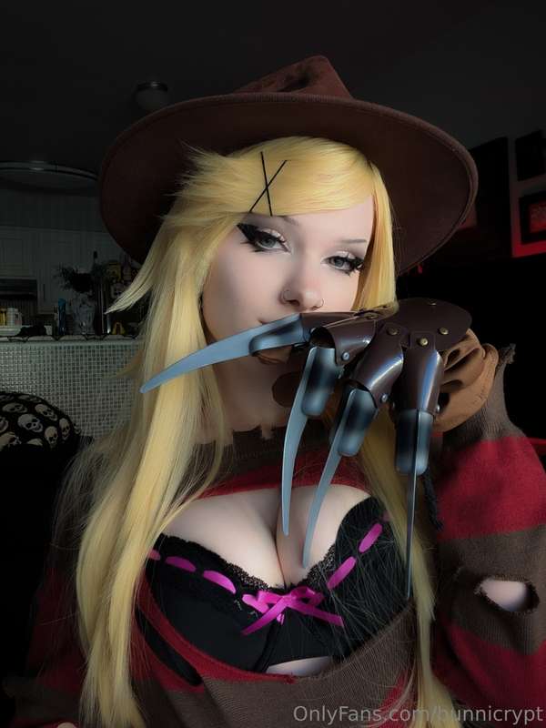 I don't care if I already did this cosplay before, AND ILL D..