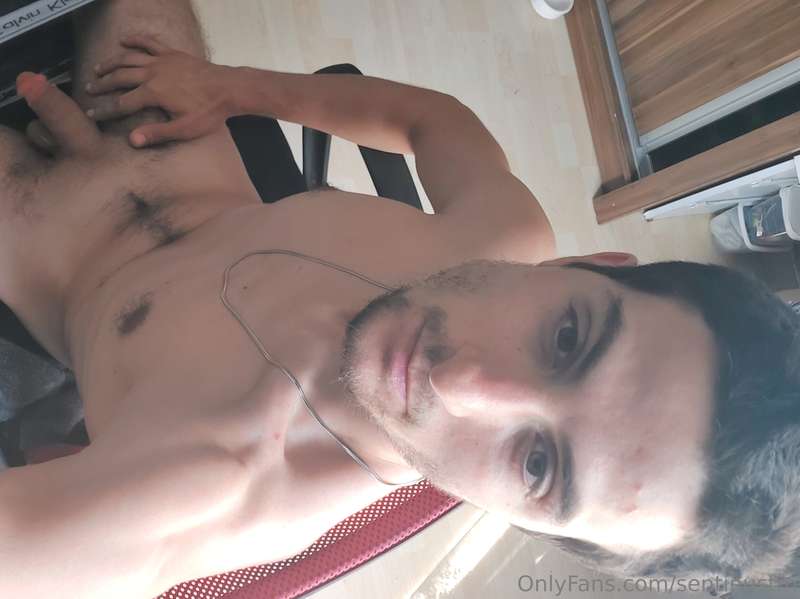 Kucağıma oturarak beni azgın soğutun kızlarım 💦  Make me hor..