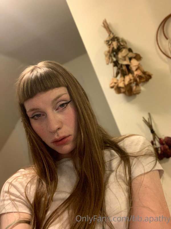 **PHOTO DUMP**

1/2. me being blazed af n lookin *REAL CUTE*..