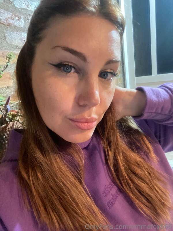 Hi babys! I’m available now 😙💚