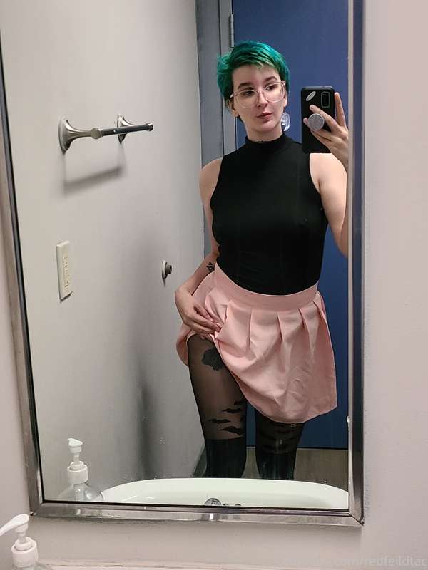 I thought my outfit was cute today. Ill be making a special ..