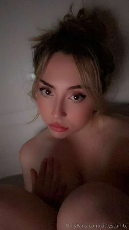 hello :3