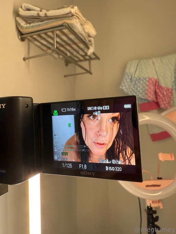 BIKINI POSING VIDEO UPDATE PLEEEEASE READ SO YOU'RE READY!Wh..