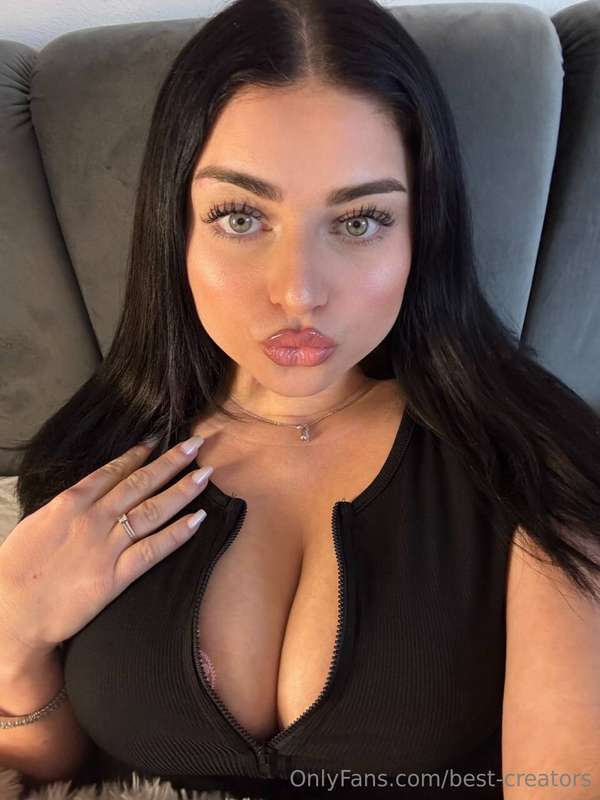 @alisa-baderHeyyy, ich bin Alisa Bader und total aufgeregt, ..